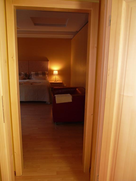 Apartments And Suites Kremnica Pokój zdjęcie